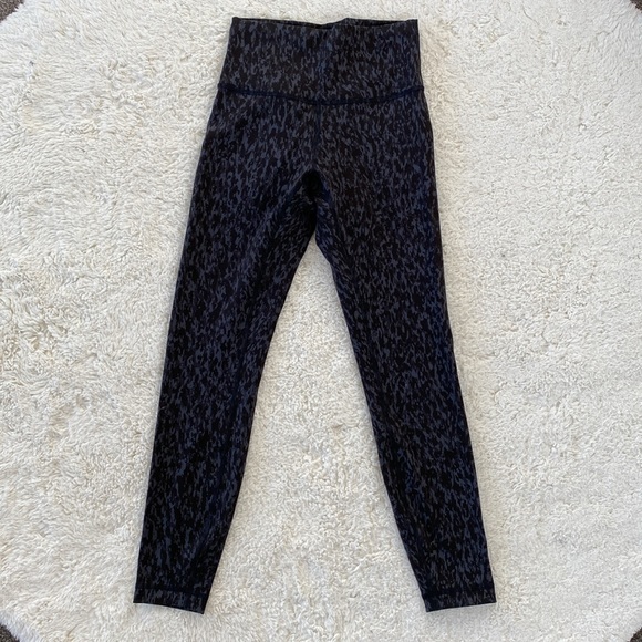 ❤️ Lululemon Base Pace High Rise Tight Leggings Size Small Asia Fit NWOT - Picture 2 of 8